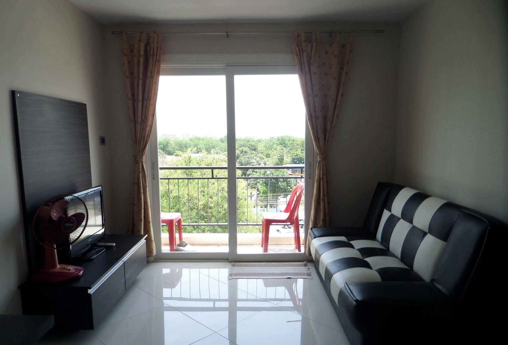 Park Lane Resort By West Joint Venture Jomtien Beach Εξωτερικό φωτογραφία