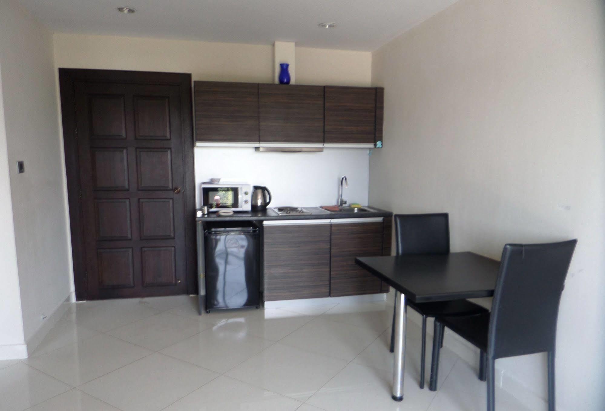 Park Lane Resort By West Joint Venture Jomtien Beach Εξωτερικό φωτογραφία