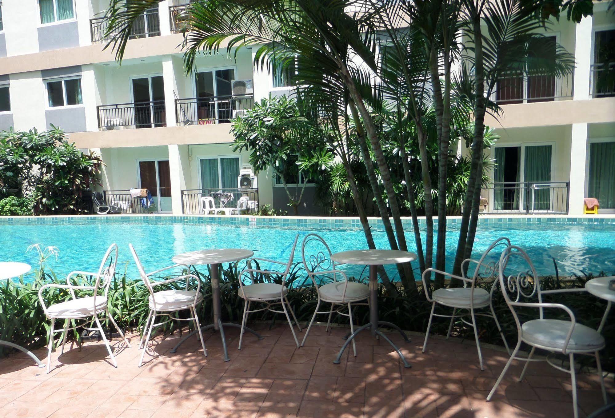 Park Lane Resort By West Joint Venture Jomtien Beach Εξωτερικό φωτογραφία