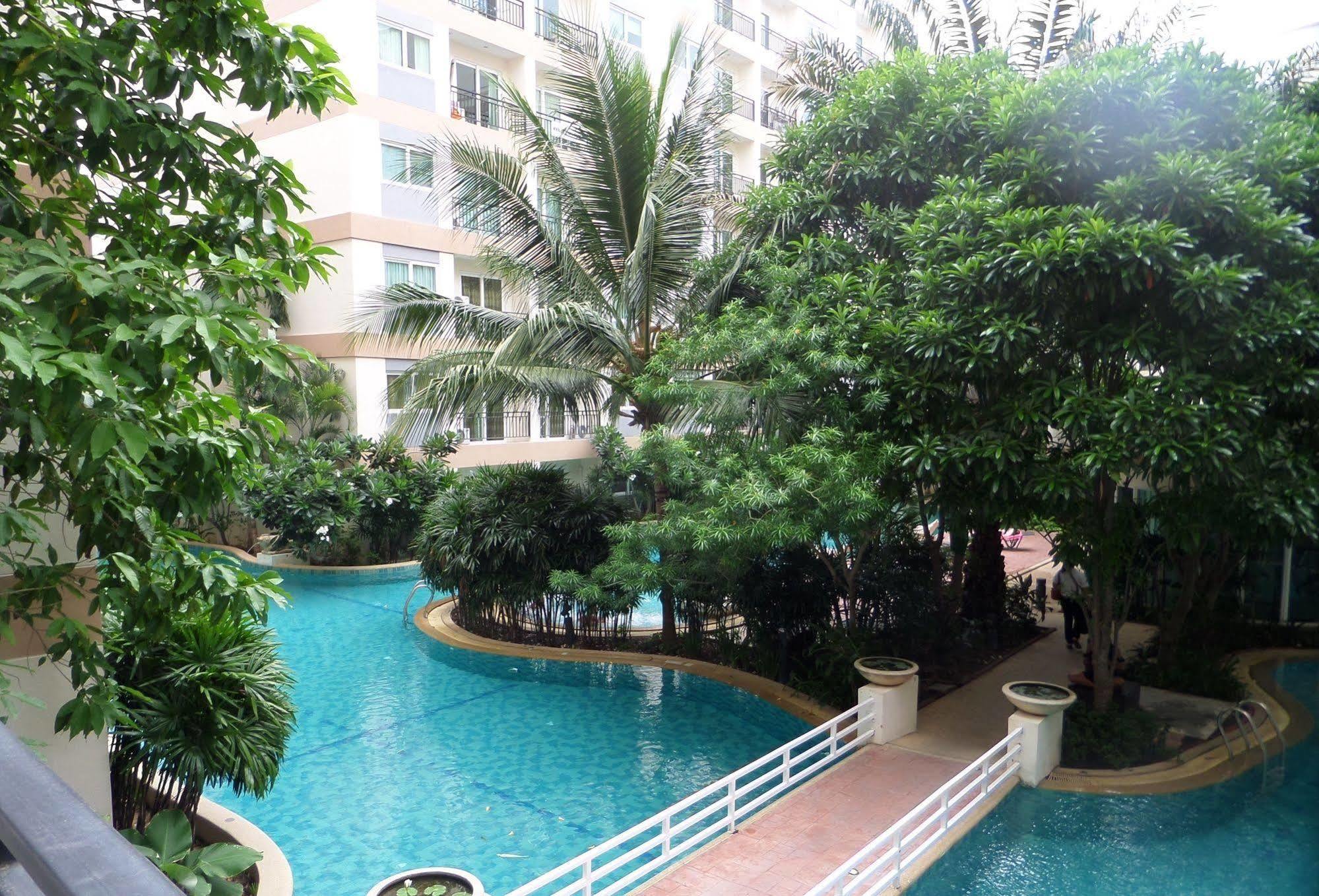 Park Lane Resort By West Joint Venture Jomtien Beach Εξωτερικό φωτογραφία
